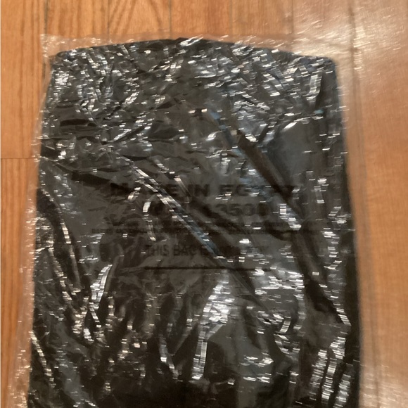 Blue Generation Men’s Dress Shirt Black long sleeved - Picture 4 of 4